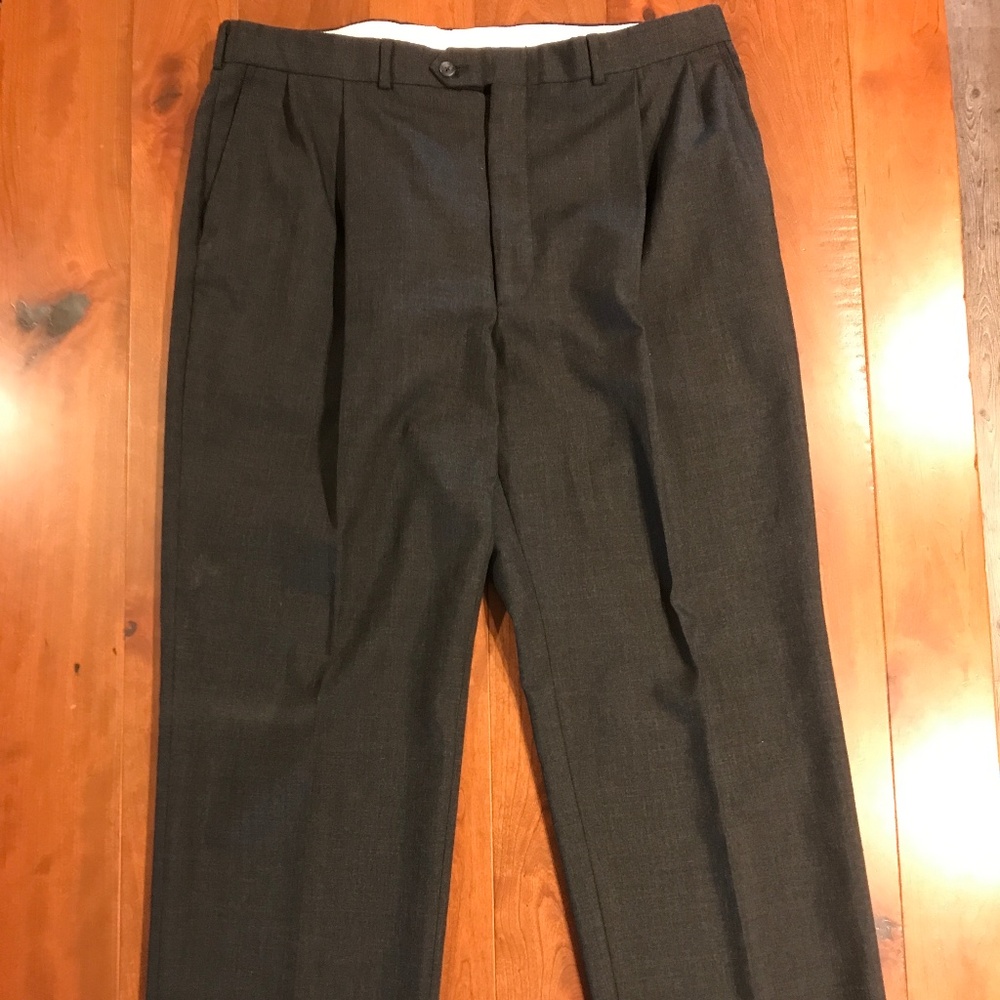 NWOT MEN’S DRESS PANTS 40R
